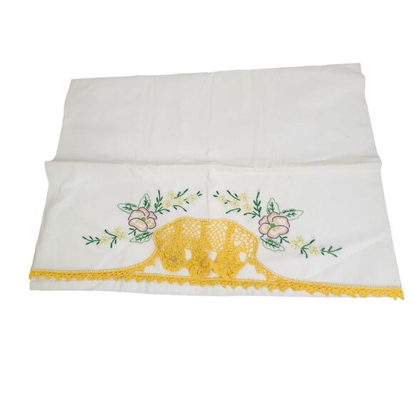 Vtg 8 Pc Bedroom Linen Set Yellow Crochet Embroidered Flowers Southern Victorian - Picture 5 of 8
